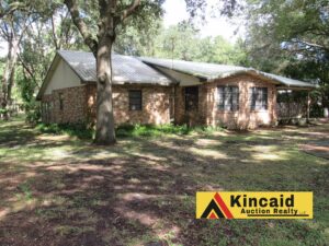 Available – Country Estate Home in Auburndale